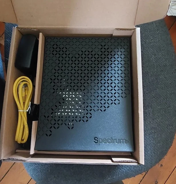 SPECTRUM MODEM E31N2V1 DOCSIS 3.1 eMTA & WIFI Router RAC2V1K W/Power