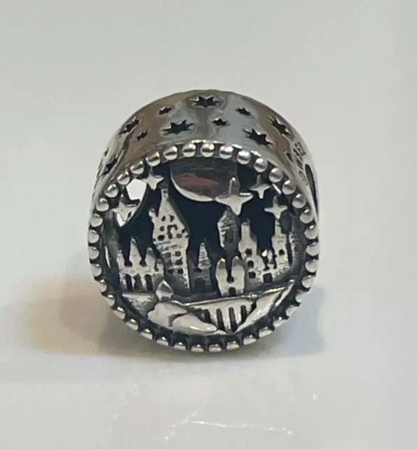 Genuine PANDORA Harry Potter Hogwarts School of  Witchcraft Charm 798622C00 New