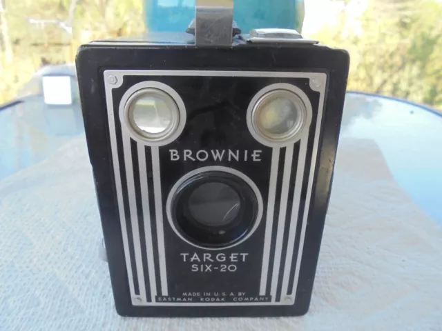 Cámara de caja de colección Brownie Target SIX-20 - obturador Eastman Kodak Company funciona. ¡BONITO!