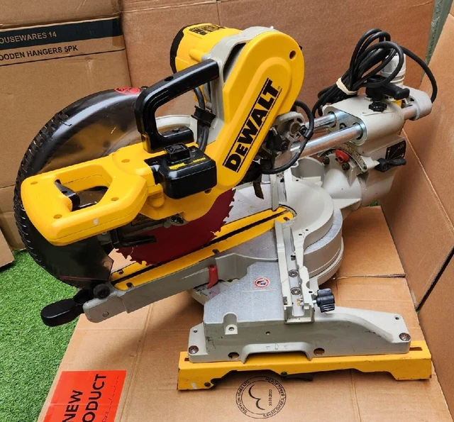 Sierra De Mitra Compuesta Biselada Deslizante Dewalt Dw717Xps 110V