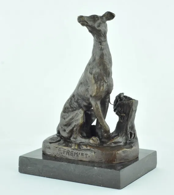 Estatua Perro Caza Fauna Art Deco Estilo Art Nouveau Estilo Bronce sólido Firmad