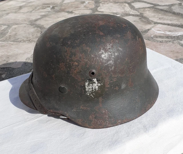 Insigne De Casque Allemand – Seconde Guerre Mondiale – Pièce Authentique Wehrmacht