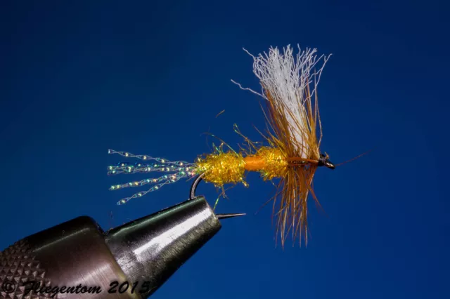 Fliegentom 3 Pieces Dry Fly - Post driver (Royal Coachman Variant)