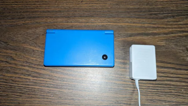 Nintendo DSi 3.25in Blue Used Tested Works Great condition