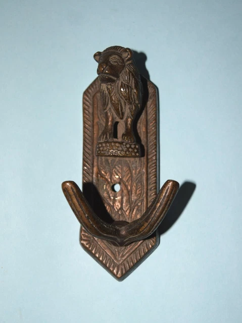 Animal King Modern Brass Figure Double Hook Antique Finish Lion Door Mount HK19