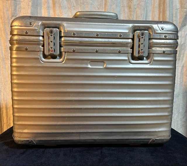 RIMOWA】ORIGINAL PILOT SILVER 92551004 Original Pilot Case | Small