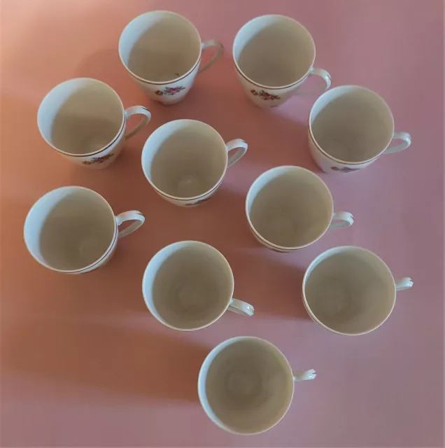 Tasses à café série de dix en porcelaine de Châtres sur Cher Limoges 2