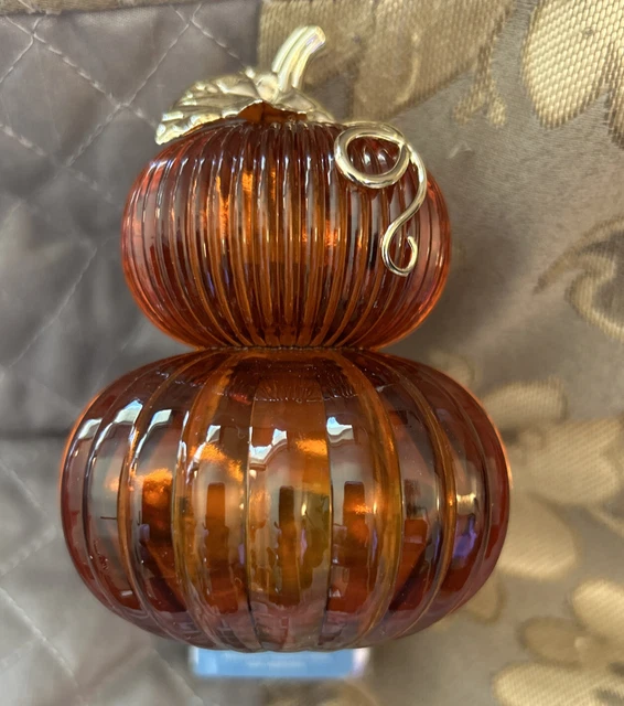 BATH & BODY Works Fluted Pumpkins Stacked Nightlight Wallflower