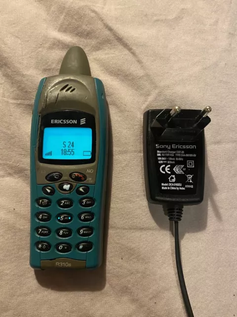 Ericsson R310S Shark fin unlocked working wirh original charger