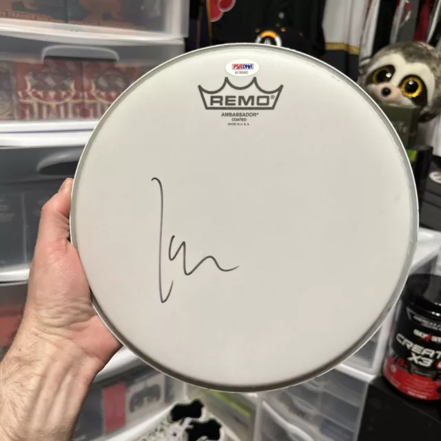 Lars Ulrich Metallica Signed Autograph REMO Drum Head USA! PSA/DNA COA-AF95660. Lars Ulrich Metallica Signed Autograph REMO Drum Head USA! PSA/DNA COA-AF95660.