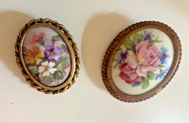 Broche En Porcelaine De Limoges Modèle Fleur - Bijou Vintage - Occasion