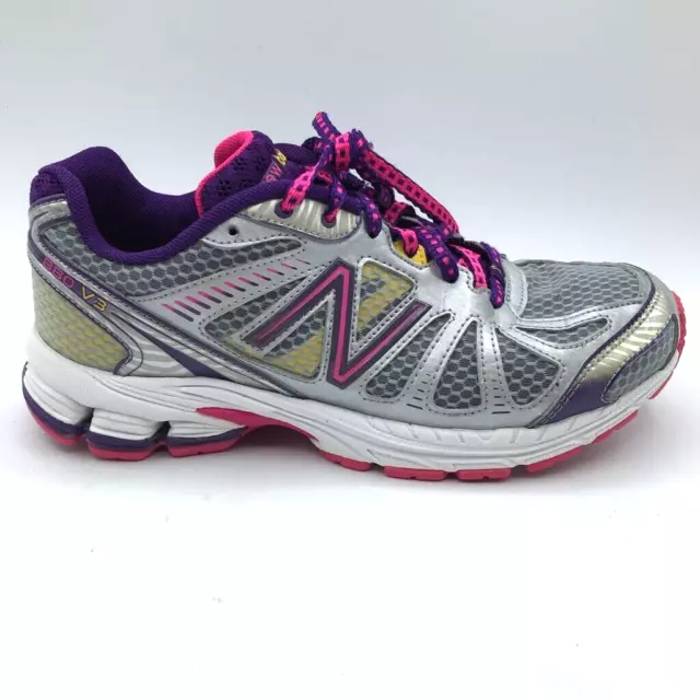 New Balance Girls 880 V3 Sneaker Athletic Gray Pink Running & Jogging Logo 5.5M