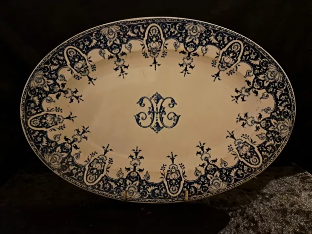 Superbe Grand Plat En  Faience De Gien Decor Rouen Monogrammees 19Eme N°2