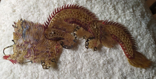 Marionnette chinoise ancienne théâtre d'ombre dragon