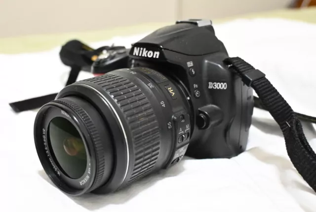 Nikon D D3000 10.2MP Digital SLR Camera - Black (Kit w/ AF-S DX VR 18-55mm Lens)