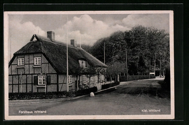 AK Kiel-Wittland, Gasthof Forsthaus Wittland mit Straße