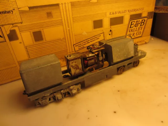 HO trains; A running all cast all wheel drive HOBBYTOWN chassis + extra weights