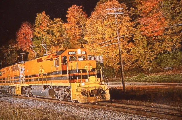 Duplicate Train Slide St Lawrence Atlantic GP-40  #806  09/2004 West Bethel ME