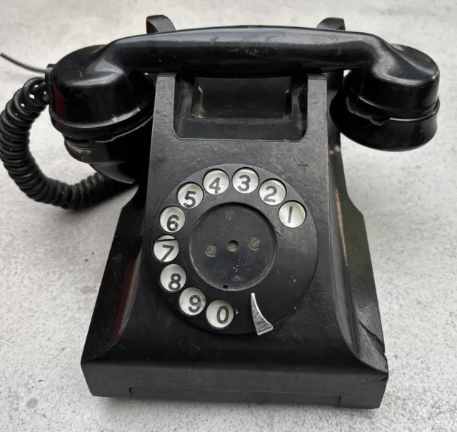 Vintage Bakelite Telephone. AF