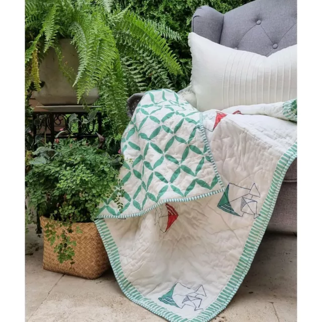 GOTS Certified Organic Cotton Reversible Baby Quilt (100x120cm) - Pretty Kites (