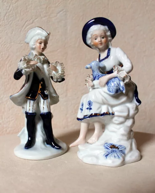Couple De Figurines En Porcelaine