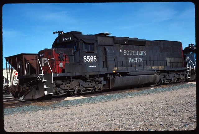 Original Rail Slide - SP Southern Pacific 8568 Mojave CA 7-23-1993
