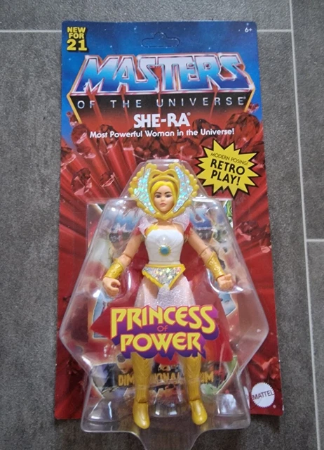 Masters Of The Universe Origins - She-Ra Figura Articolata Con Accessori, Giocattolo 6+ Anni