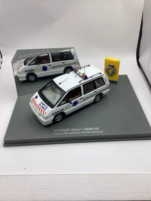 1/43 Universal hobbies Renault Espace 1 Samu 03 de Montlucon