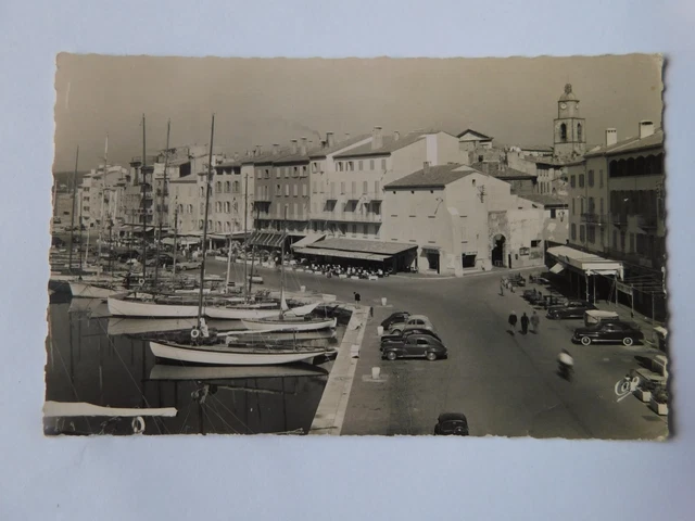 83 VAR CARTE POSTALE  SAINT-TROPEZ N°141 le port
