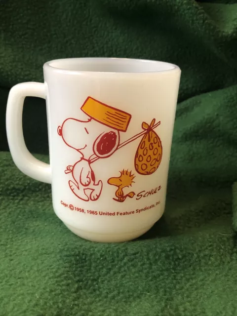 Vtg 1965 Fire King Peanuts "SNOOPY COME HOME" Milk Glass Coffee Cup Mug Schultz