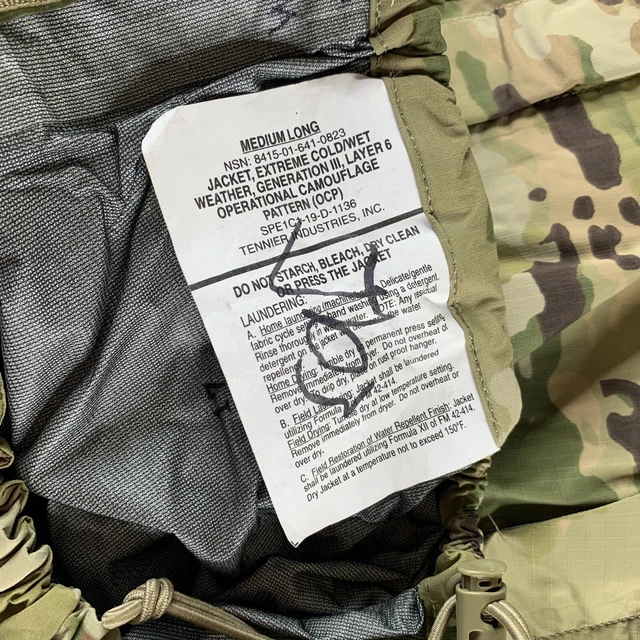 Extreme Cold/Wet Weather (Gen 3) Layer 6 OCP Jacket, Size Medium Long, EUC Hood 5