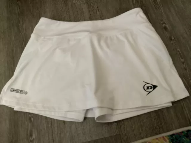 Dunlop Aerodry White Tennis / Sports Skort Size S (UK 10/12) UNWORN