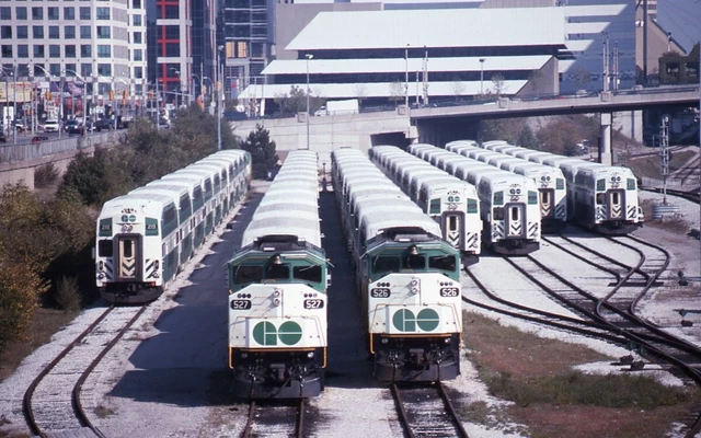 GO Transit line-up at Toronto Orig Kodachrome Slide C161