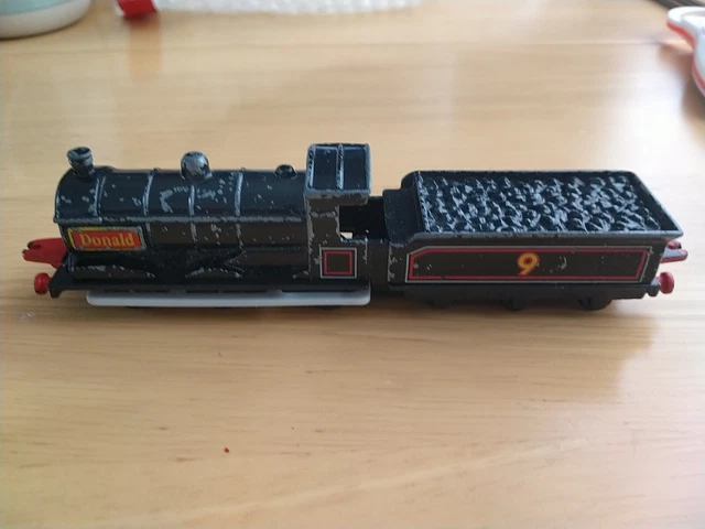 THOMAS THE TANK Engine DONALD Diecast Metal 1992 Vintage RARE ERTL £7. ...
