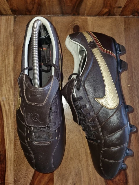 Nike Guri Elite R10 Ronaldinho Herrenschuhe Fußballschuhe  Gr.44,5 UK 9,5 retro