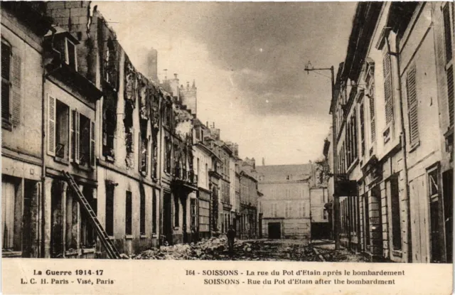 CPA Militaire, Soissons - La rue du Pot d'Etain (277880)