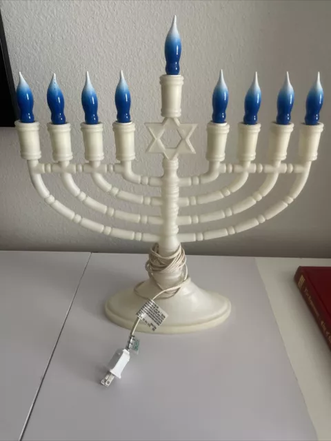 CREAM COLORED ELECTRIC MENORAH PLASTIC WITH BULBS Vintage