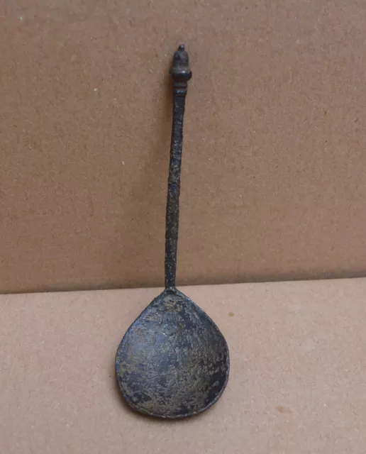 Nice Antique so called Pinnacle pewter spoon, Dutch early 17th. century. Haarlem