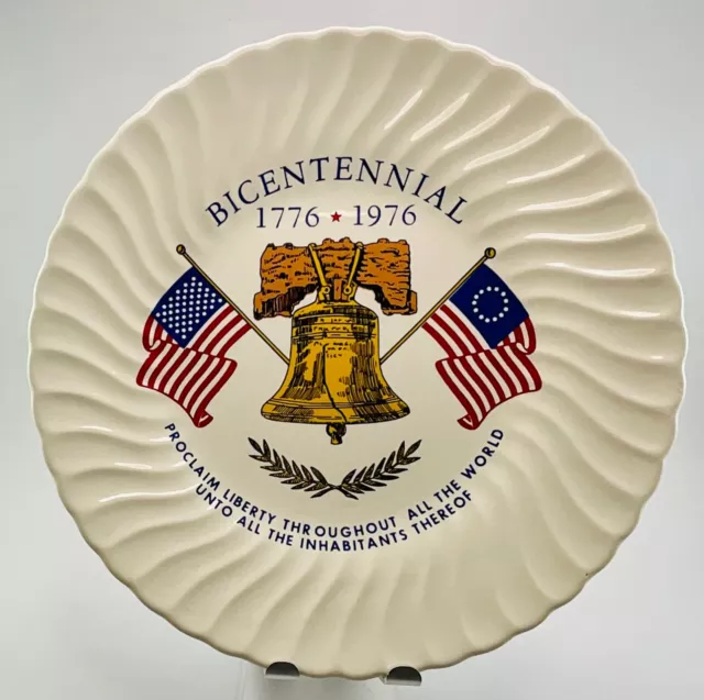 Vintage 1976 Pre Owned USA Bicentennial Liberty Bell Commemorative Plate