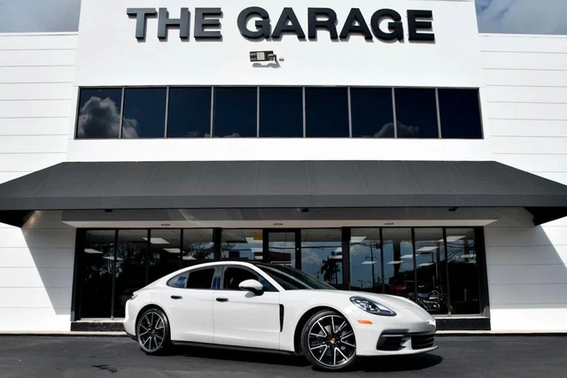 2018 Porsche Panamera 4S