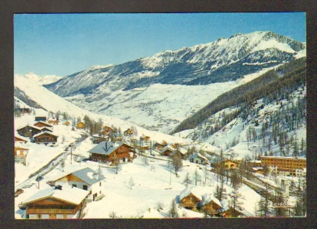 VARS-les-CLAUX (05) VILLAS & CHALETS-HOTELS en 1979