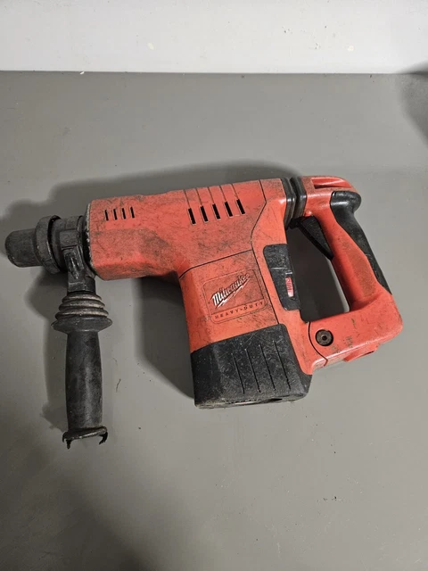 How to Use a Kango Hammer or Concrete Breaker | DIY Doctor