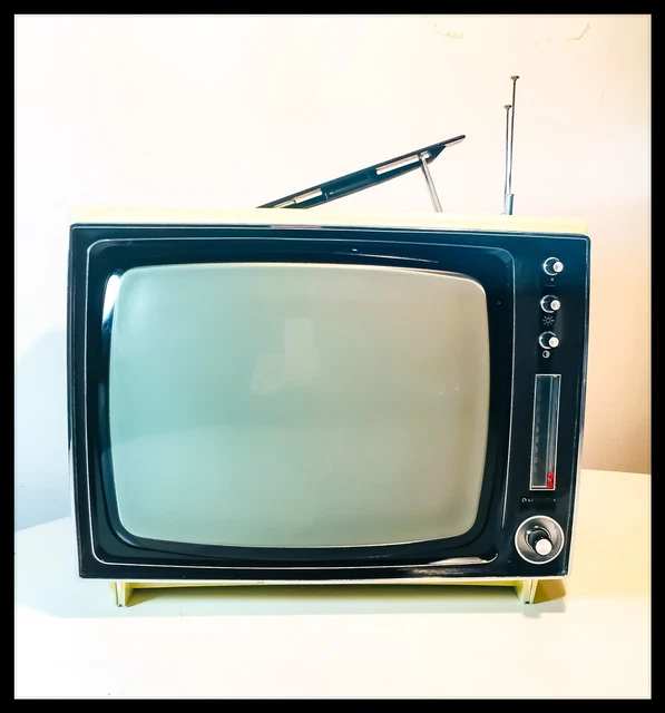 TV TV VINTAGE PHILIPS 12 B n Tv Model I 12 T 720 02 Portofino 1969 tv-tv-vintage-philips-12-b-n-tv-model-i-12-t-720-02-portofino-1969
