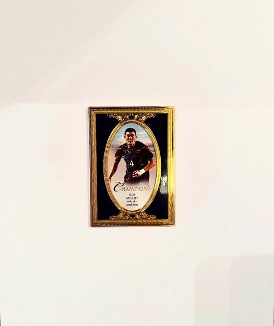 Carte Matthijs De Ligt – Futera Nostalgia 2024 – PSA 8 – Memorabilia Unique