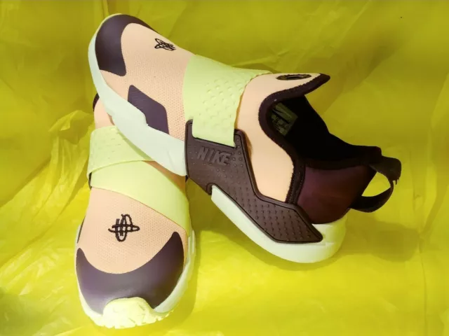 NIKE HUARACHE EXTREME GS Grade School Kid s Sneaker NEW in Box