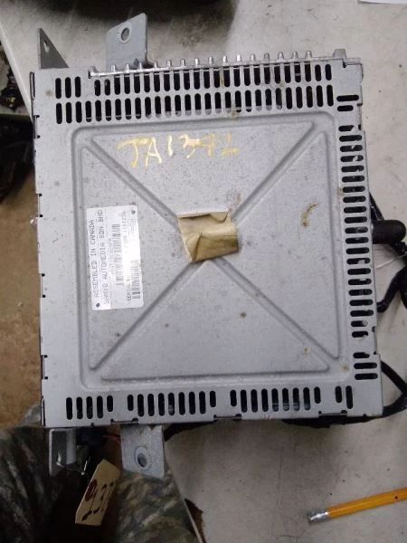 Audio Equipment Radio Control Panel ID 8S4T-18A802-BH Fits 08 FOCUS 149025