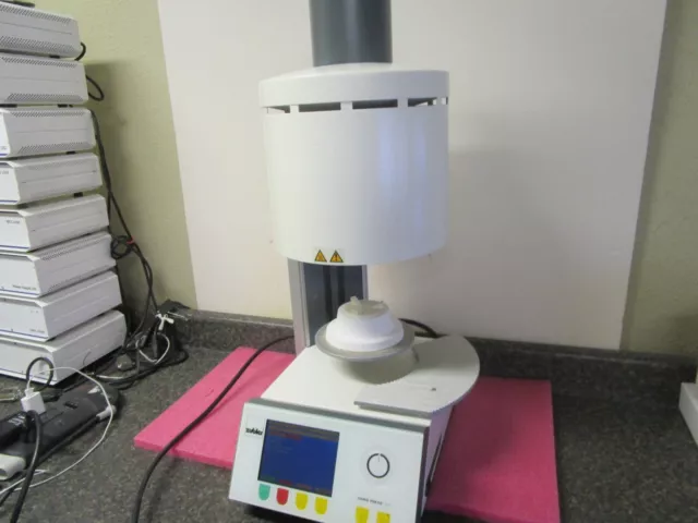 Zubler Vario Press 300 Dental Pressing Furnace / Oven with Zubler Vacum Pump
