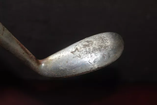 Antique Vintage hickory Golf club memorabilia. Brown Vardon Putter