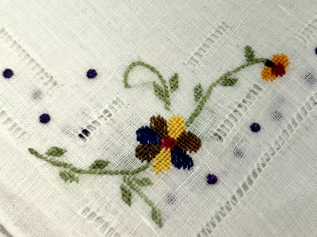 Vintage Handkerchief Hanky Embroidered White Pansy Flower Linen 10" x 10"