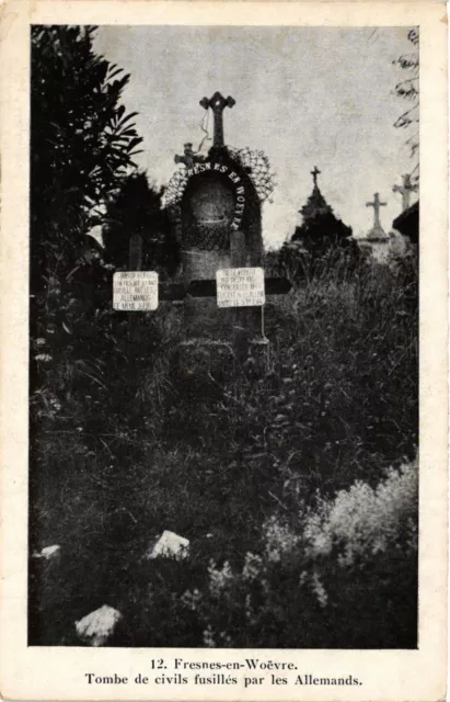 MILITARY CPA Fresnes in Woevre, Tomb of Shot Civilians (315610)